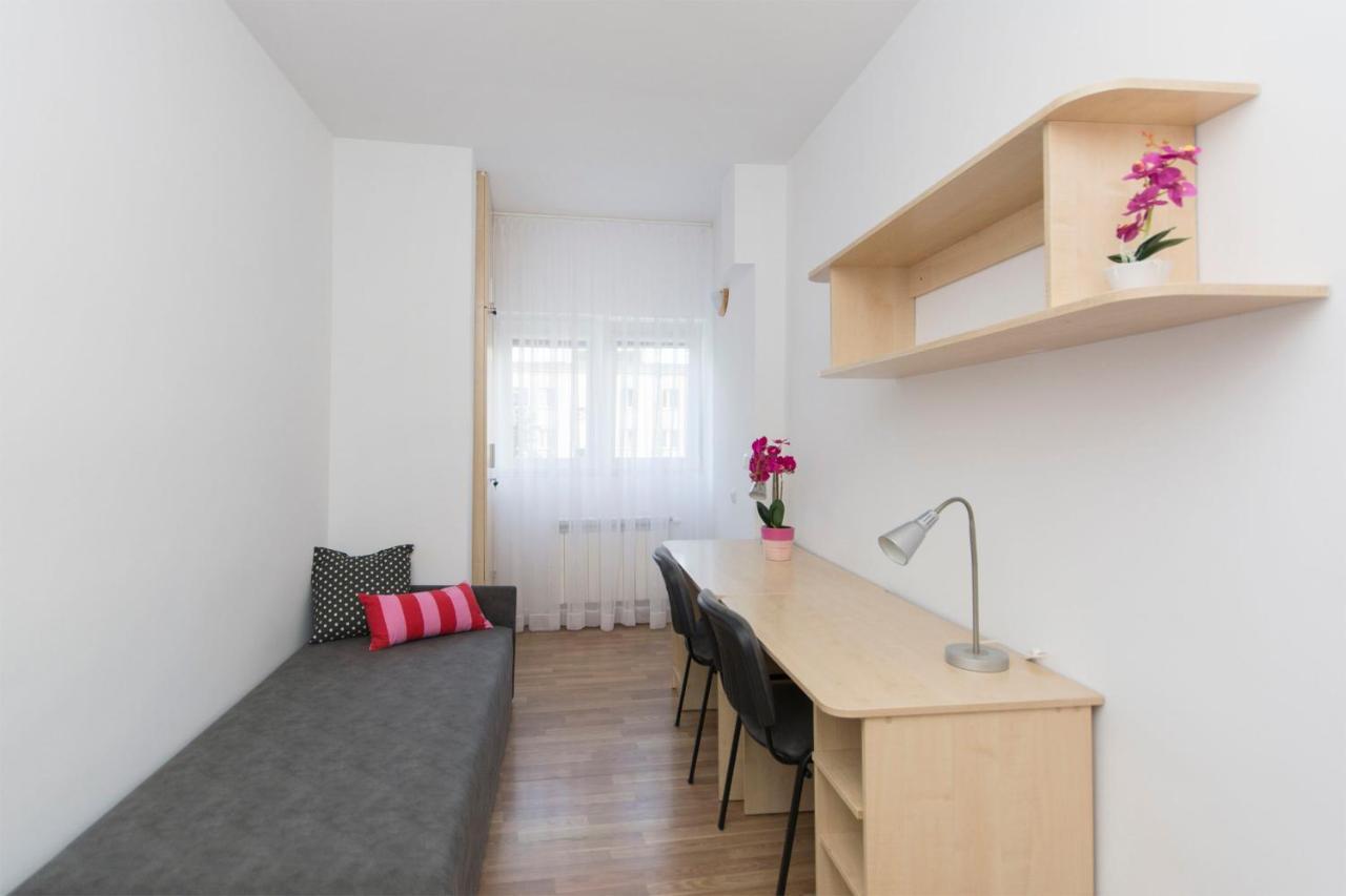 Auberge de jeunesse Akademikus Stary Toruń Extérieur photo