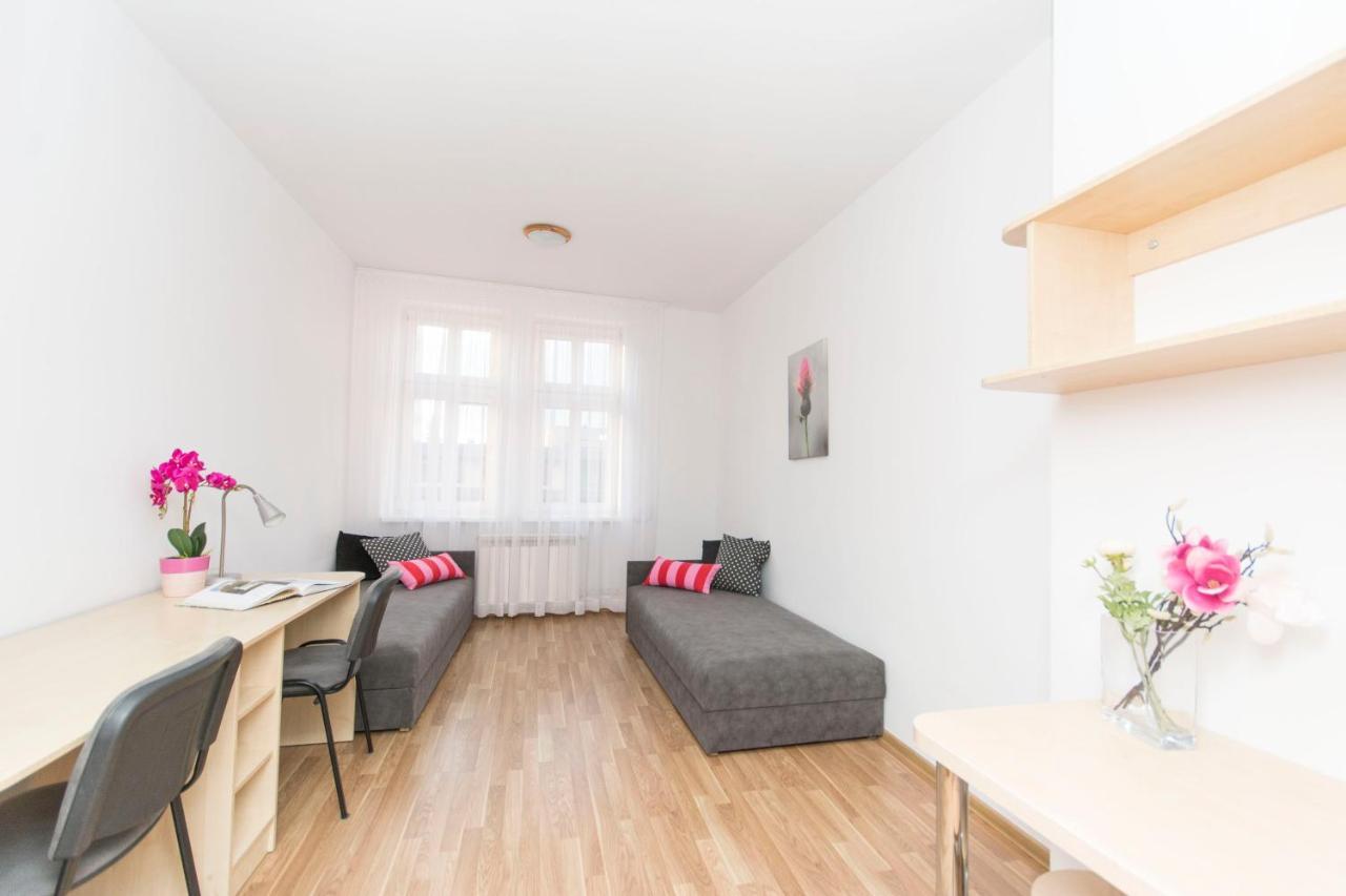 Auberge de jeunesse Akademikus Stary Toruń Extérieur photo