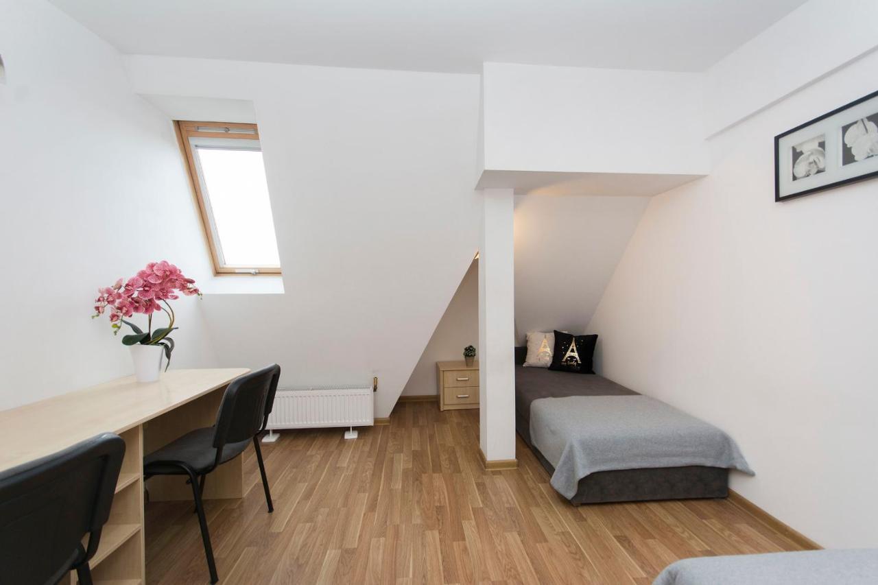 Auberge de jeunesse Akademikus Stary Toruń Extérieur photo