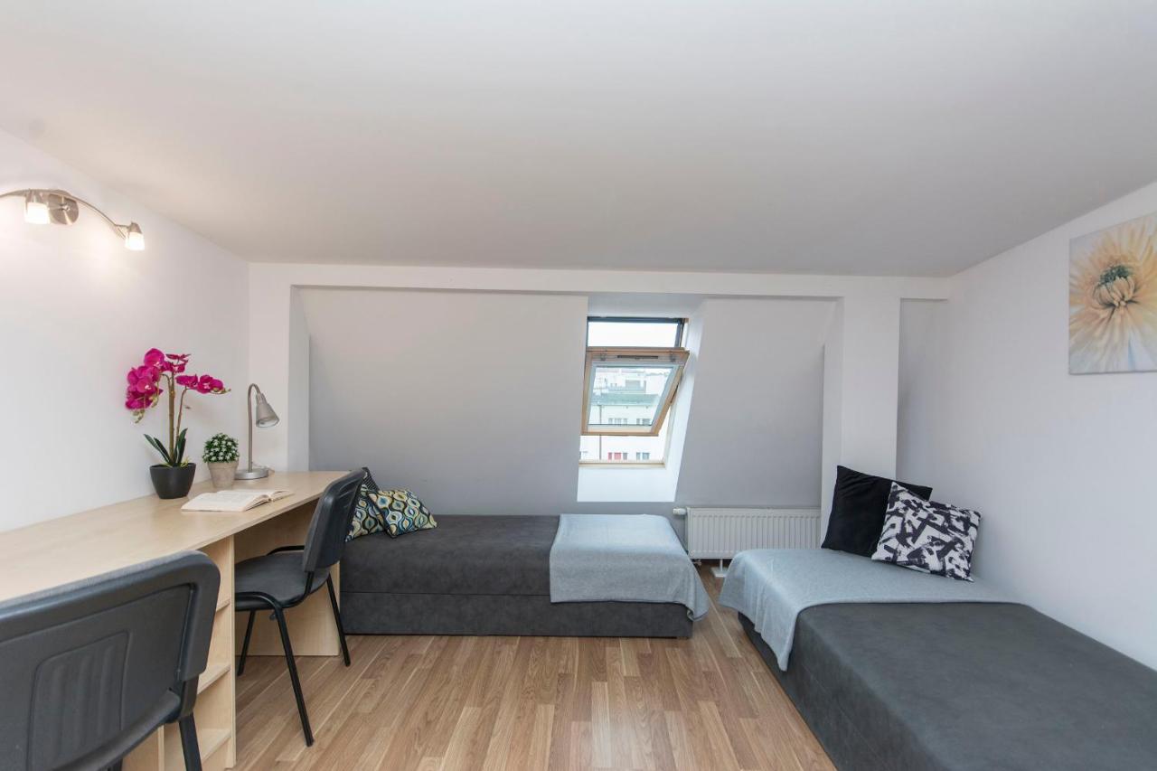 Auberge de jeunesse Akademikus Stary Toruń Extérieur photo