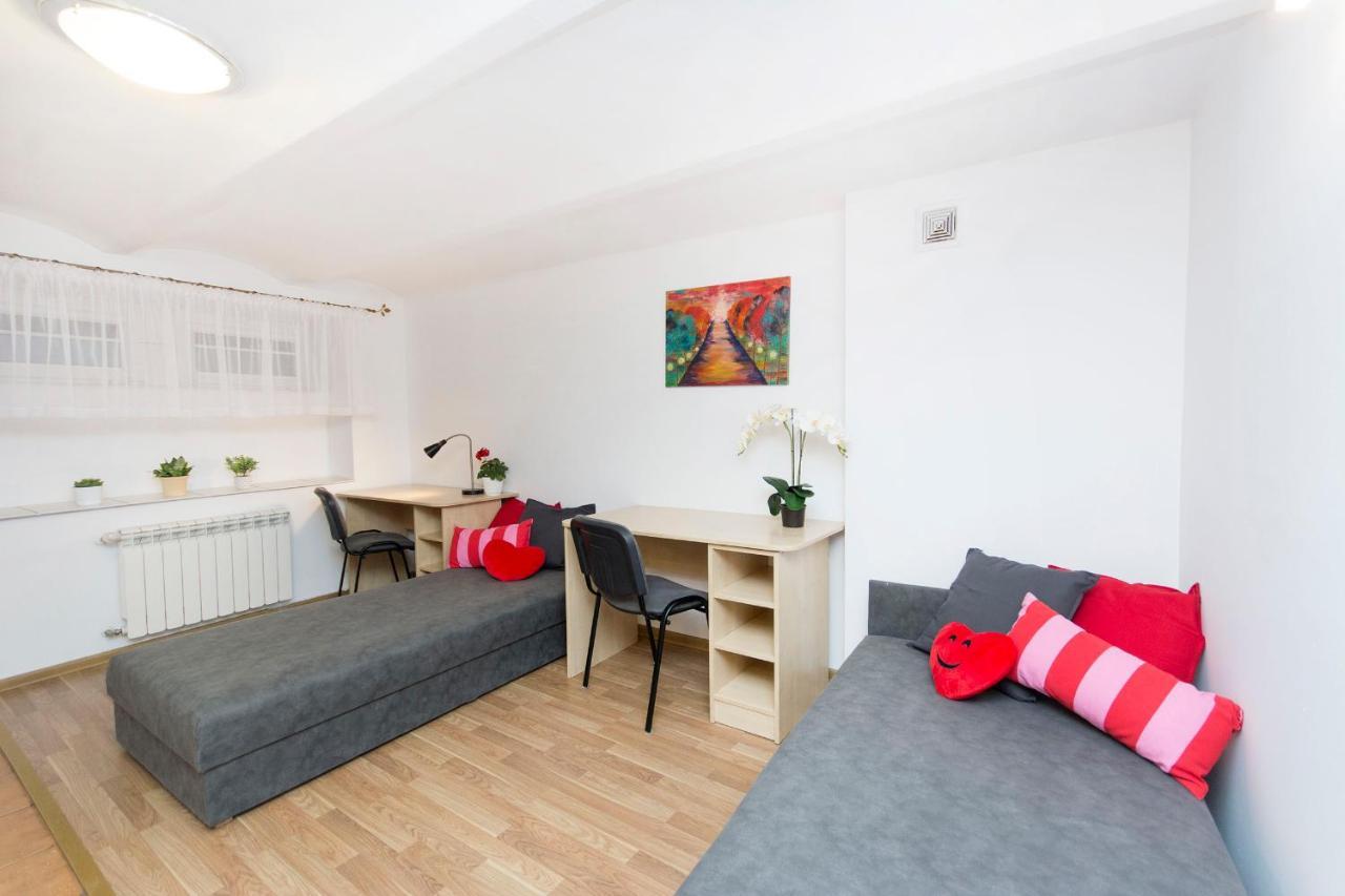 Auberge de jeunesse Akademikus Stary Toruń Extérieur photo