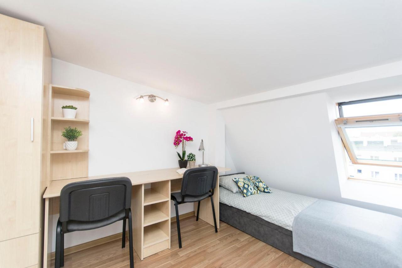 Auberge de jeunesse Akademikus Stary Toruń Extérieur photo