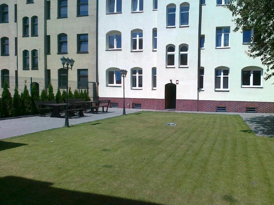Auberge de jeunesse Akademikus Stary Toruń Extérieur photo