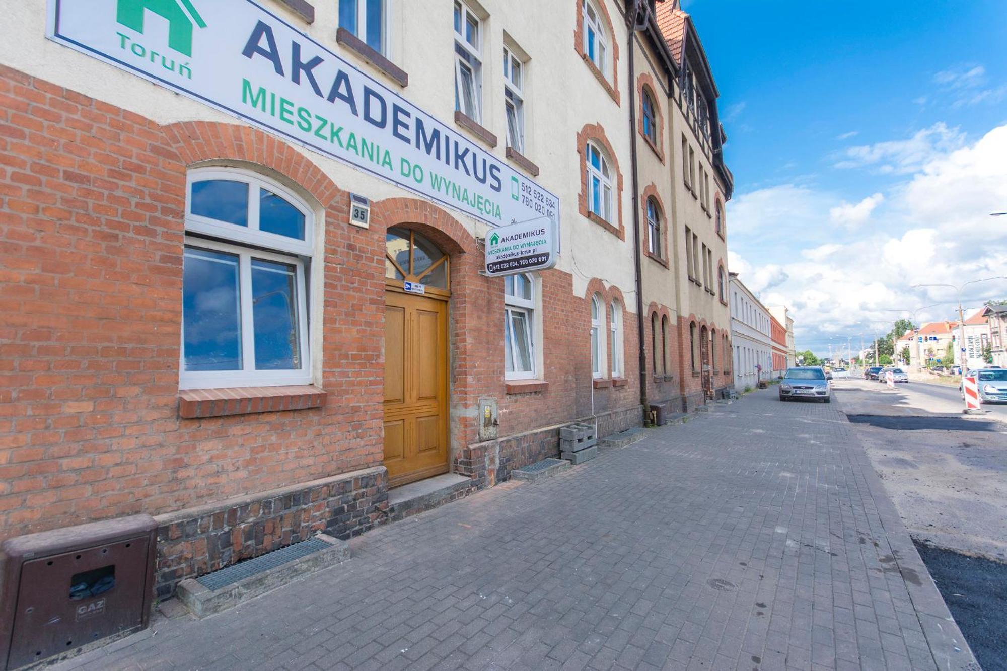 Auberge de jeunesse Akademikus Stary Toruń Extérieur photo